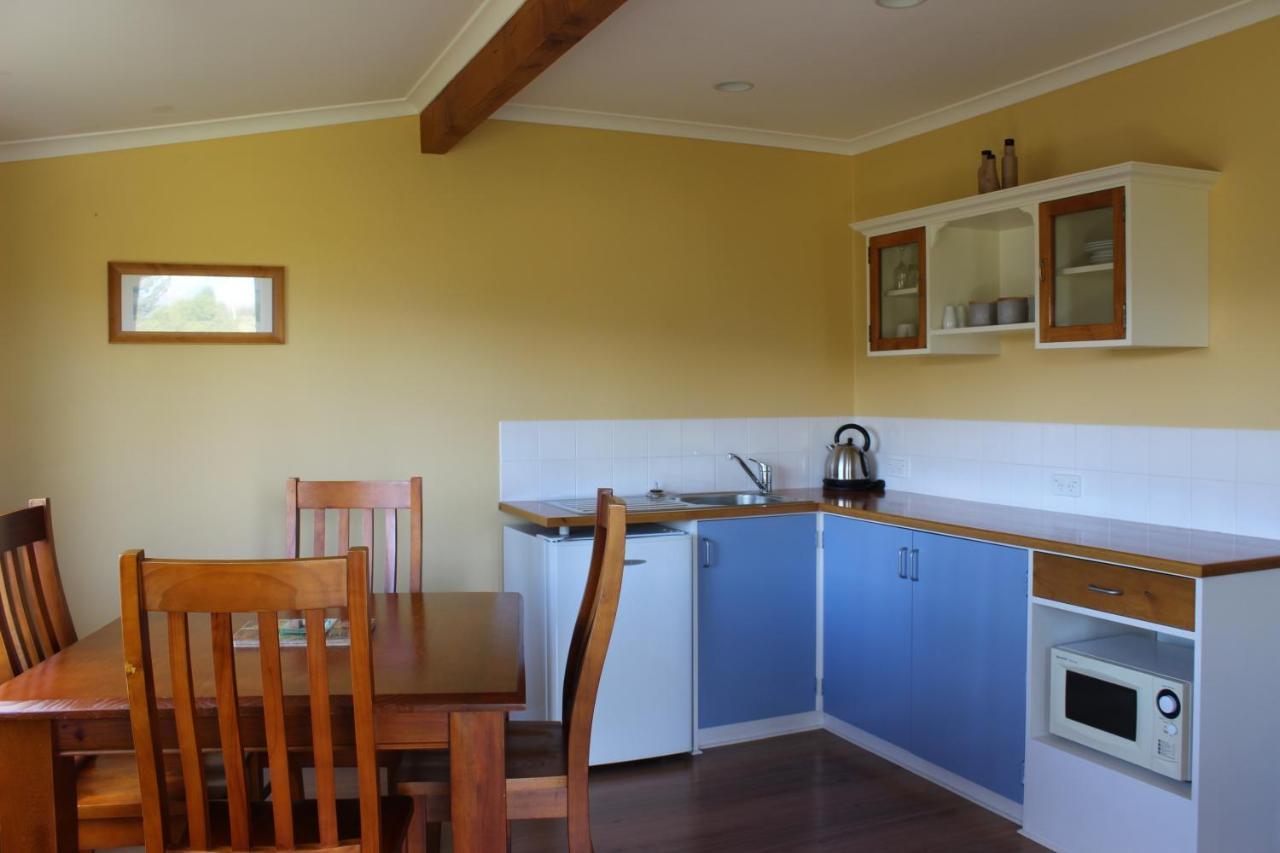 Blue Thistle Cottages Te Anau Ngoại thất bức ảnh
