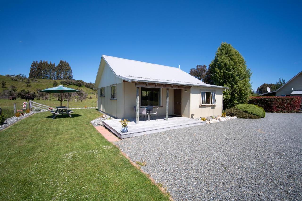Blue Thistle Cottages Te Anau Ngoại thất bức ảnh