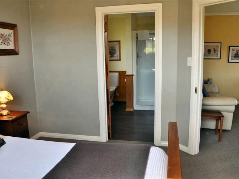 Blue Thistle Cottages Te Anau Ngoại thất bức ảnh